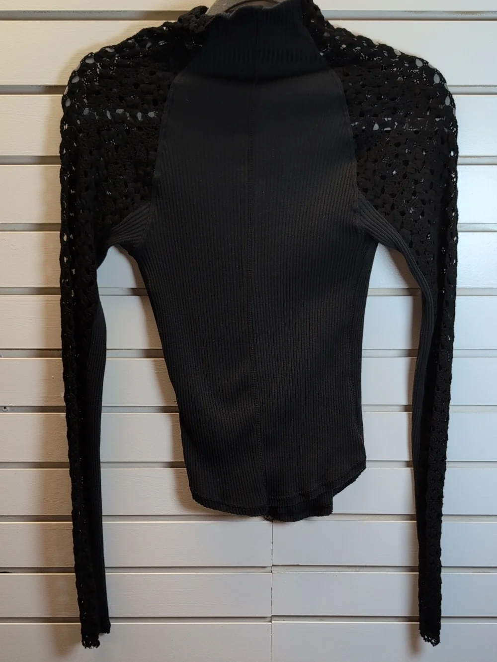 Free People Black Clemente Mock Neck Ribbed Crochet Sleeve Top Medium EUC